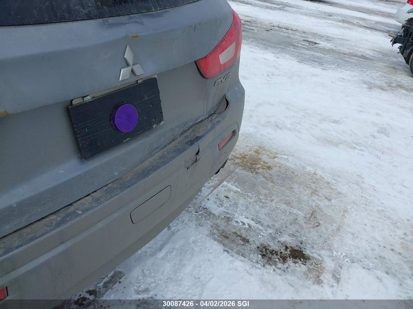 2011 Mitsubishi Rvr Se VIN: JA4AJ3AU2BZ604467 Lot: 30087426