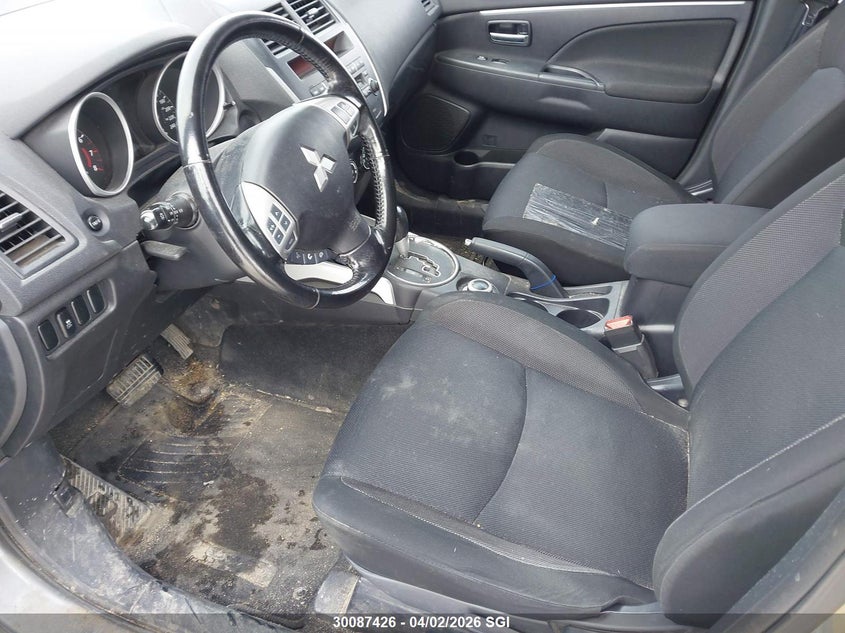 2011 Mitsubishi Rvr Se VIN: JA4AJ3AU2BZ604467 Lot: 30087426