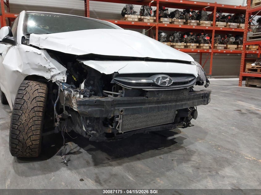 2017 Hyundai Accent Se VIN: KMHCT4AE6HU184205 Lot: 30087175