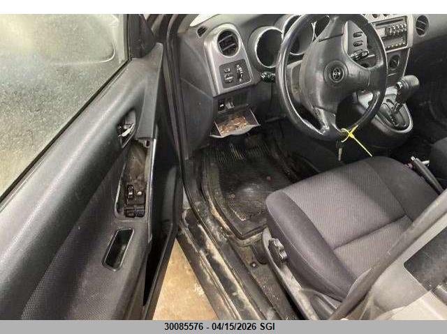 2004 Toyota Corolla Matrix Xr VIN: 2T1KR32E14C798304 Lot: 30085576