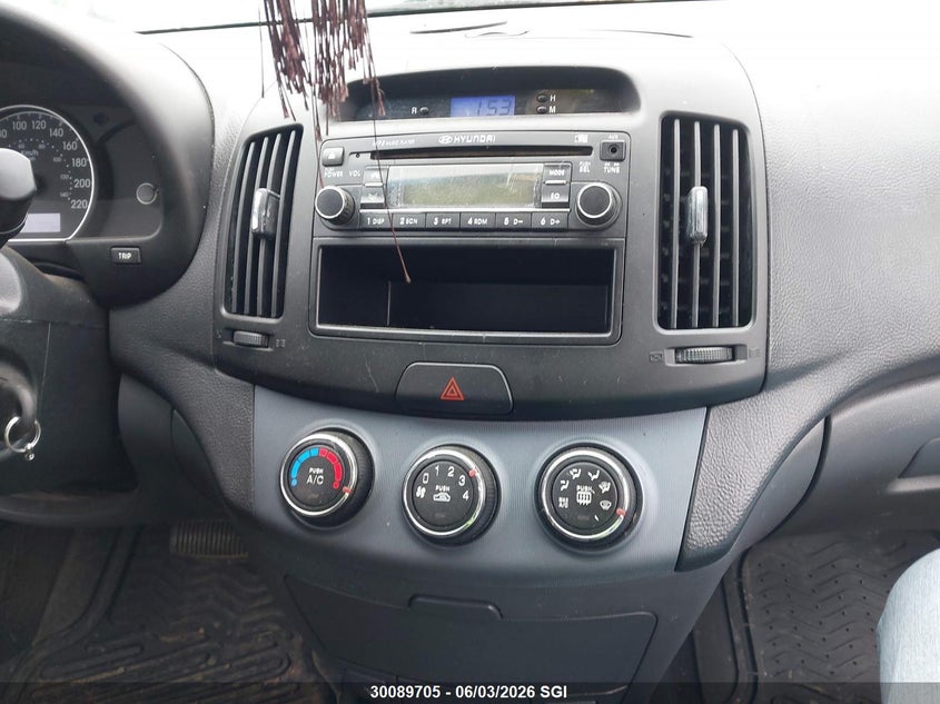 2009 Hyundai Elantra Gls/Se VIN: KMHDU45D69U818889 Lot: 30089705