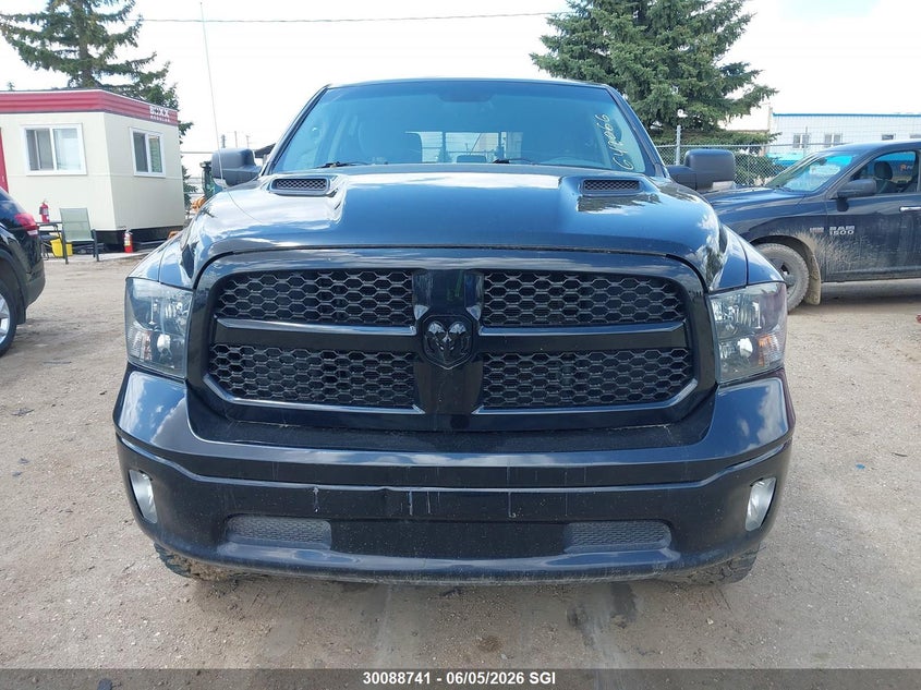 2019 Ram 1500 5.7 Ram Classic Slt black Lot 111030088741 Vin 1C6RR7LT2KS642066