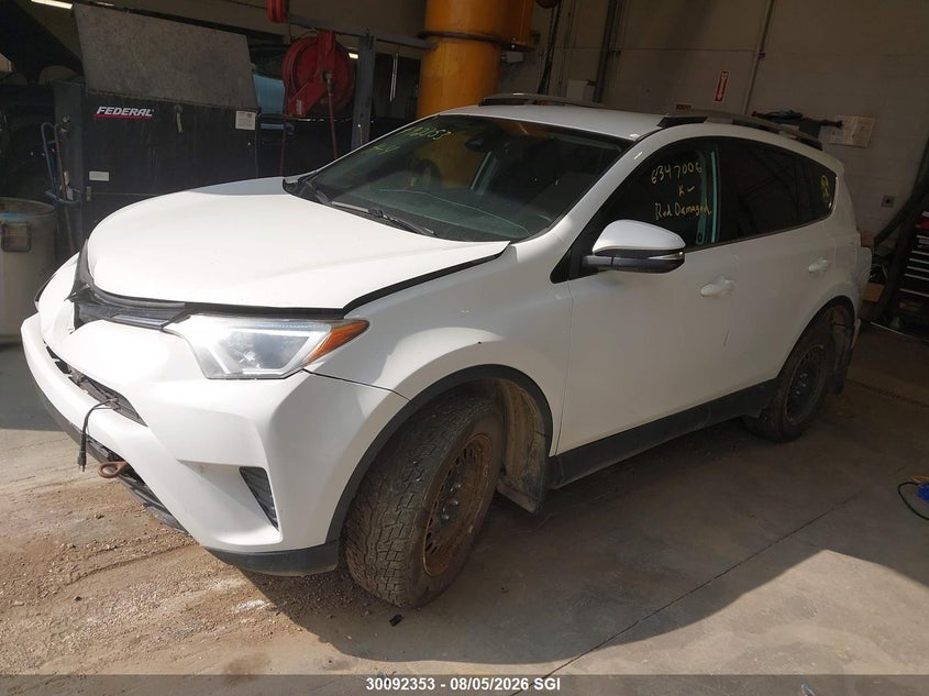 Vin: 2t3bfrev2hw645613, lot: 20137725, toyota rav4 le 20172