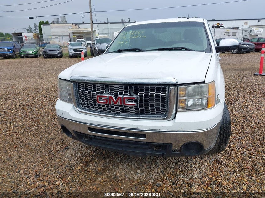 2011 GMC SIERRA PICKUP 4.8L V-8 VVT, 302HP