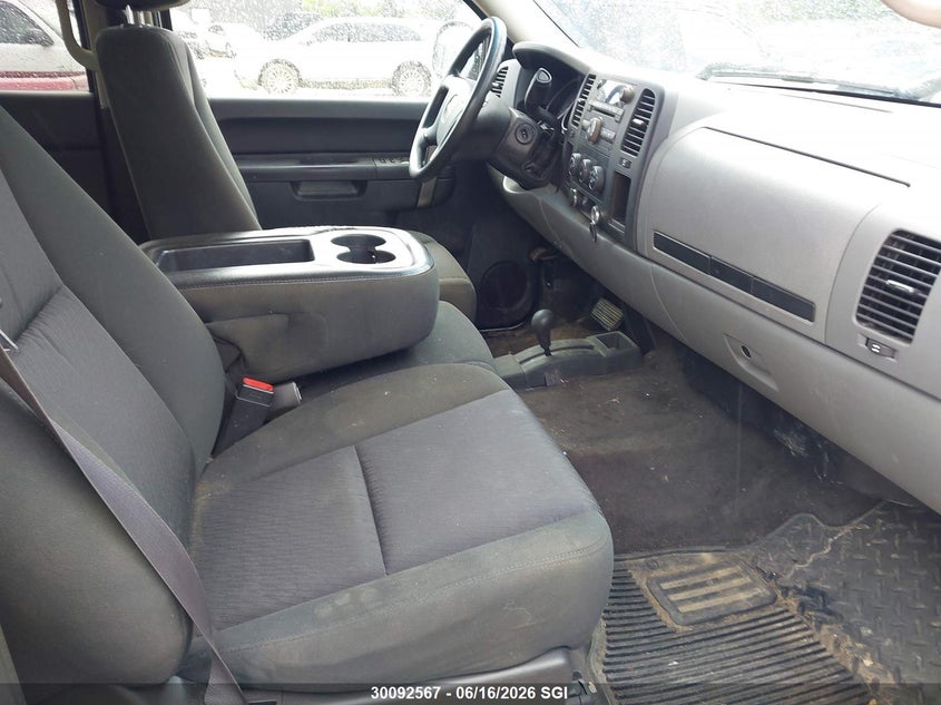 2011 GMC SIERRA PICKUP 4.8L V-8 VVT, 302HP