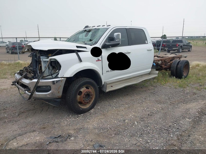 2019 RAM 5500, Right Front, IAAI, VIN 3C7WRNFL3KG575144 — photo 2