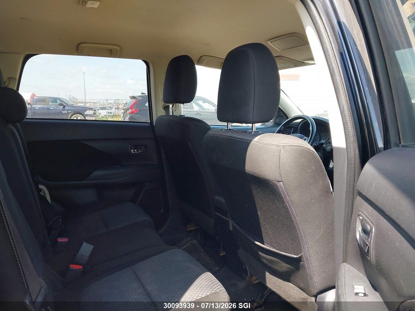 AtlanticExpress - Mitsubishi Outlander