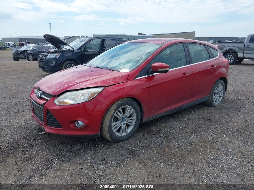 2012 Ford Focus, Hail, IAAI, VIN 1FAHP3M27CL239954 — photo 2