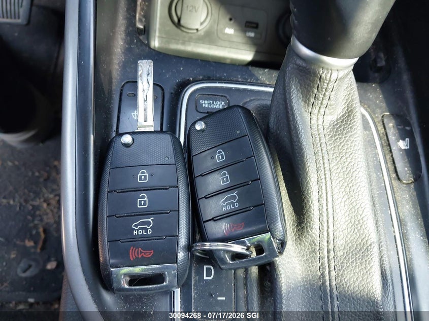 2014 Kia Rondo VIN: KNAHT8A30E7067887 Lot: 30094268