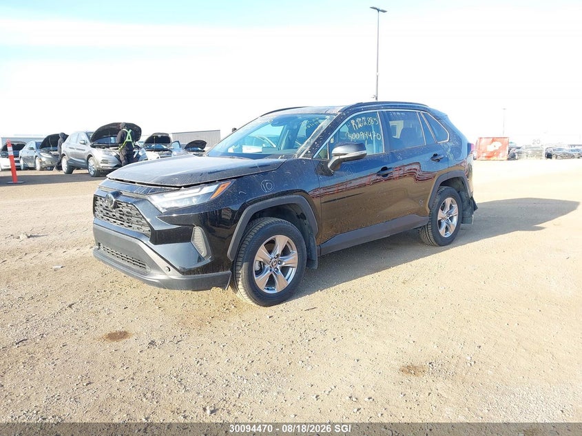 2024 Toyota RAV 4, Град, IAAI, VIN 2T3R1RFVXRC440135 — фото 2