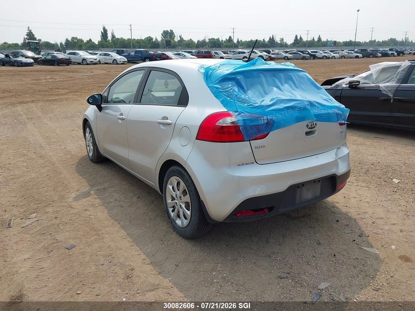 Vin: knadm5a37f6715808, lot: 20141141, kia rio lx 20153