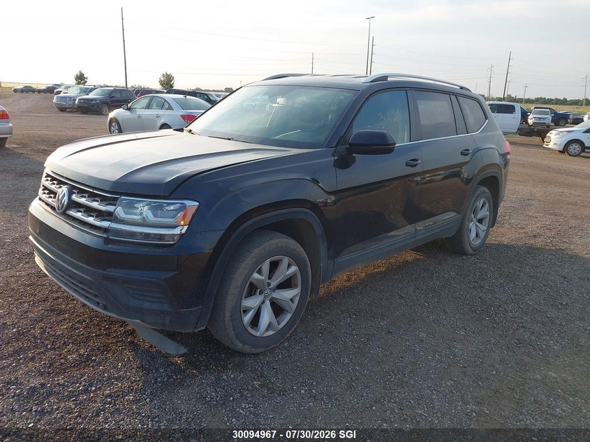 2019 Volkswagen Atlas Trendline, Hail, IAAI, VIN 1V2HR2CA6KC521023 — photo 2
