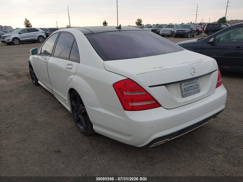 Vin: wddng8gb0ba392715, lot: 20142151, mercedes-benz s 550 4matic 20113