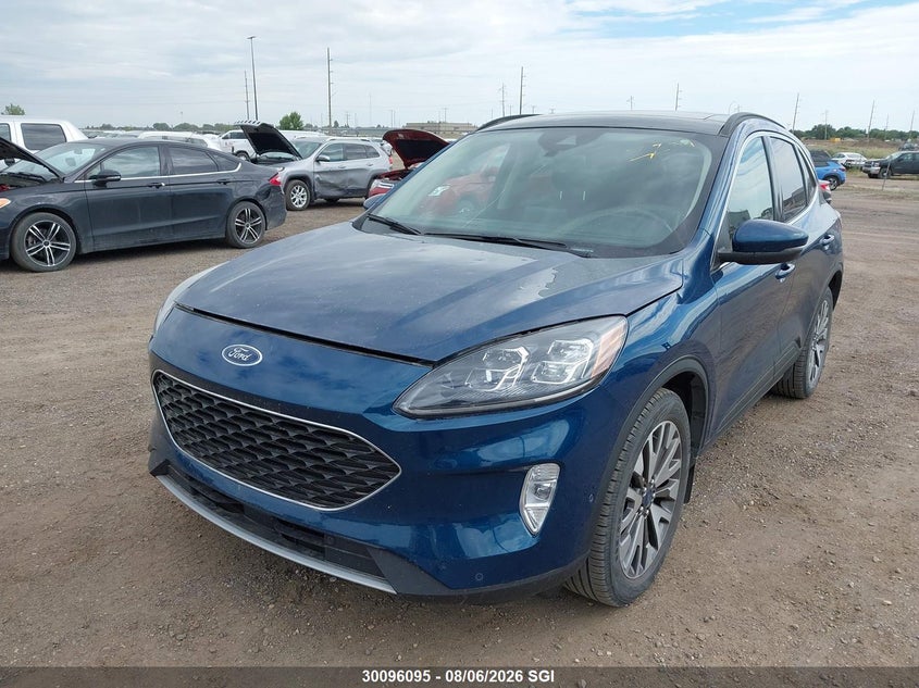 Vin: 1fmcu9dz0lub21120, lot: 20142790, ford escape titanium 20202