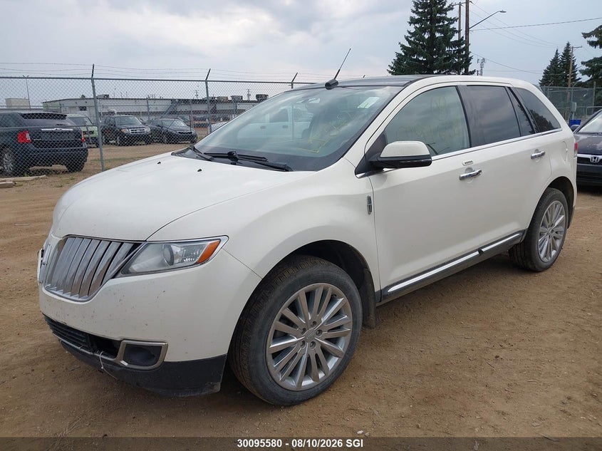 2012 Lincoln MKX, Front, IAAI, VIN 2LMDJ8JK0CBL13422 — photo 2