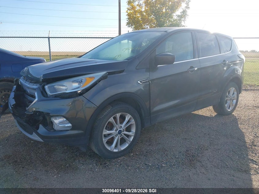 Vin: 1fmcu0gd1huc15056, lot: 20143191, ford escape se 20172