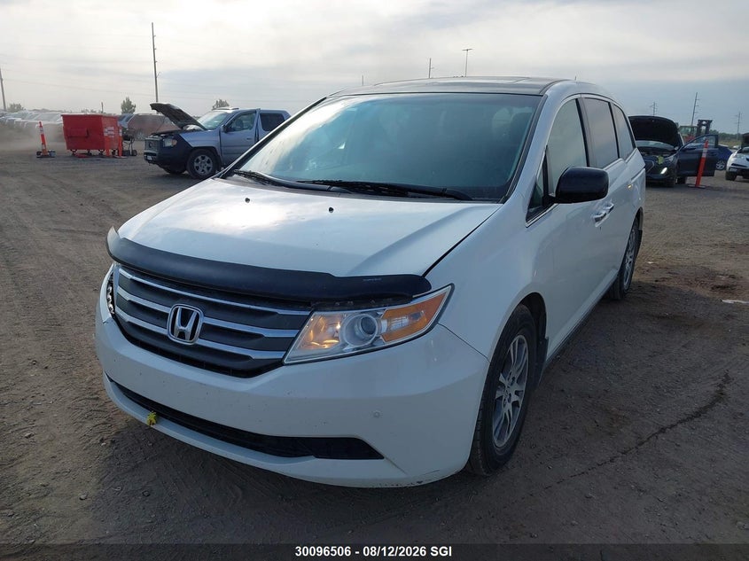 2013 Honda Odyssey, Град, IAAI, VIN 5FNRL5H6XDB501876 — фото 2