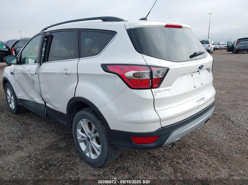 Vin: 1fmcu9gd7hue27013, lot: 20143529, ford escape se 20173