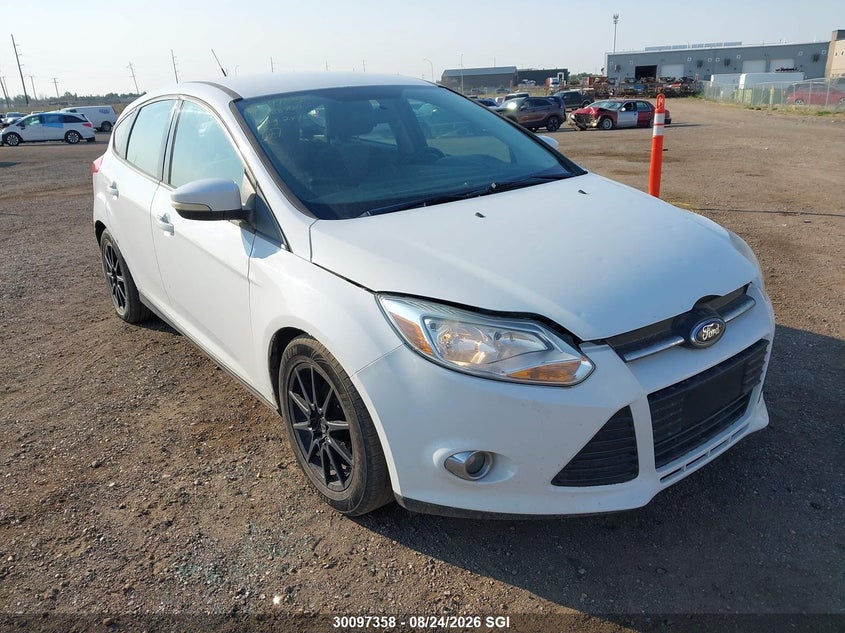 Vin: 1fadp3k2xel328700, lot: 20144406, ford focus se 2014 img_1