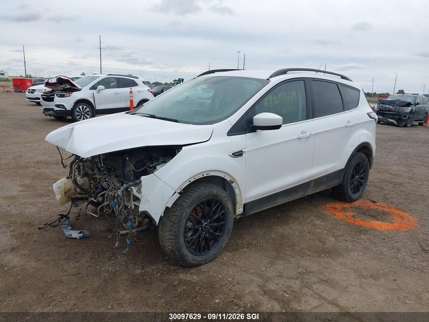 Vin: 1fmcu9gd6jua67562, lot: 20144784, ford escape se 20182