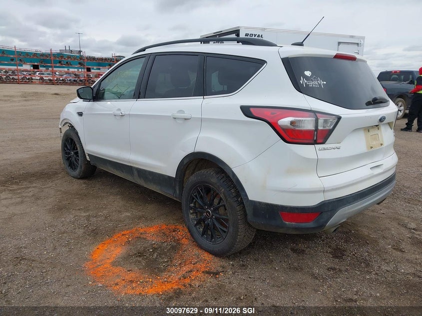 Vin: 1fmcu9gd6jua67562, lot: 20144784, ford escape se 20183