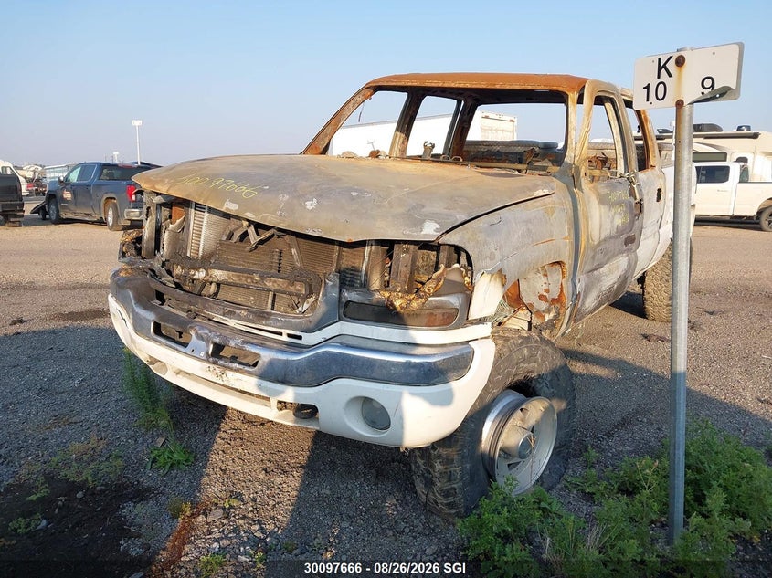 2001 GMC Sierra, Полностью сгорел, IAAI, VIN 1GTHK23131F186676 — фото 2