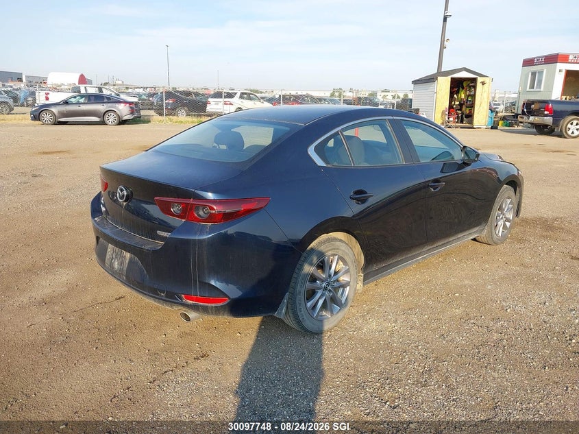Vin: jm1bpac75m1342675, lot: 20144940, mazda 3 preferred 20214