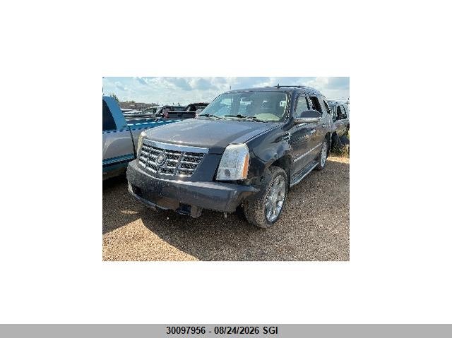 2010 Cadillac Escalade, Theft Recovery, IAAI, VIN 1GYUKBEF6AR115844 — photo 2