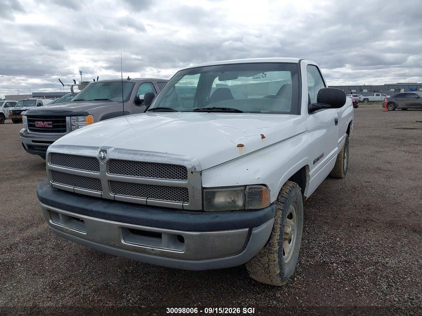 1998 Dodge RAM, Front, IAAI, VIN 1B7HC16Y3WS542932 — photo 2