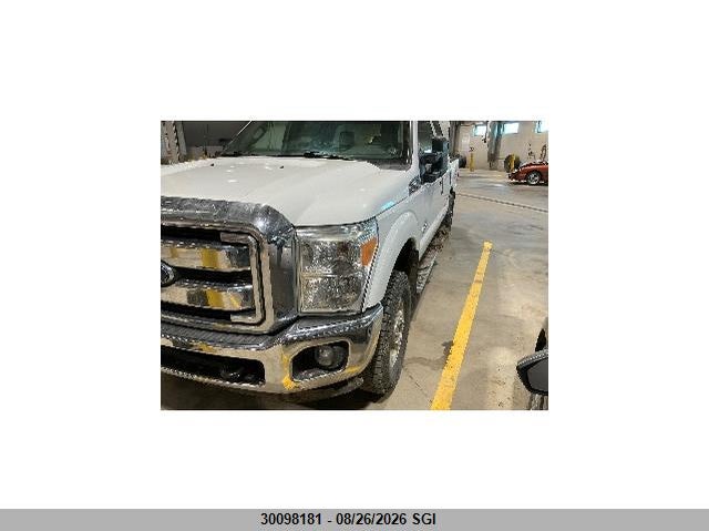 2015 Ford F350, Rollover, IAAI, VIN 1FT8W3BT3FEB08862 — photo 2