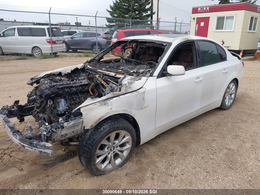 2006 BMW 5er, Engine Fire, IAAI, VIN WBANE73546CM40900 — photo 2
