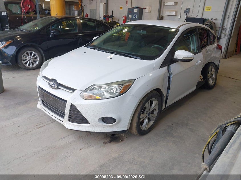 2014 Ford Focus, Лівий бік, IAAI, VIN 1FADP3K2XEL256767 — фото 2