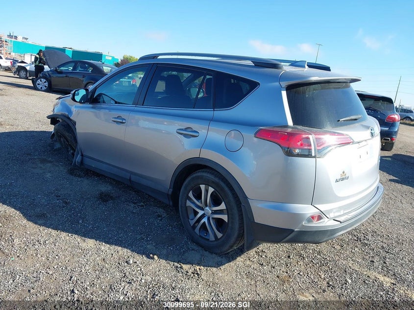 Vin: 2t3bfrev7hw662049, lot: 20148594, toyota rav4 le 20173