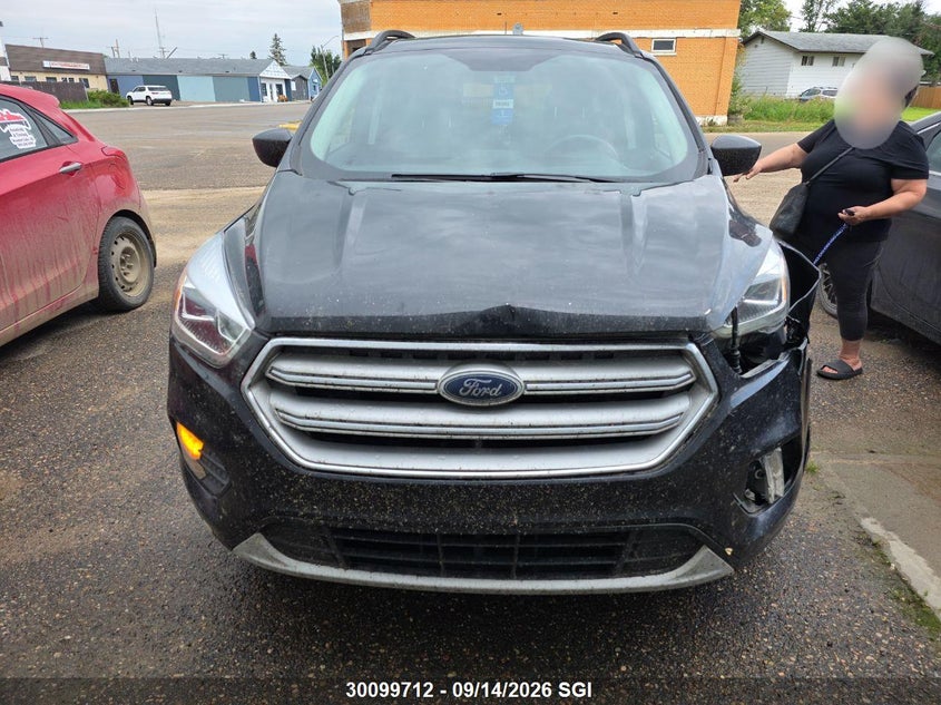 Vin: 1fmcu9hd4juc65586, lot: 20148615, ford escape sel 20183