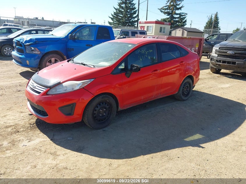 2013 Ford Fiesta, Лівий бік, IAAI, VIN 3FADP4BJ0DM206308 — фото 2