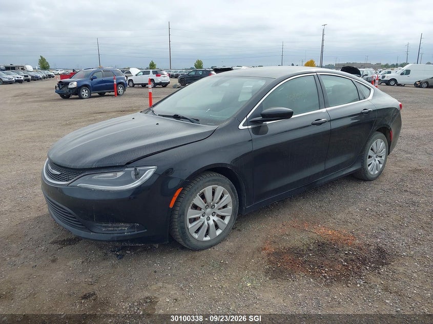 2015 Chrysler 200, Град, IAAI, VIN 1C3CCCFB3FN717703 — фото 2