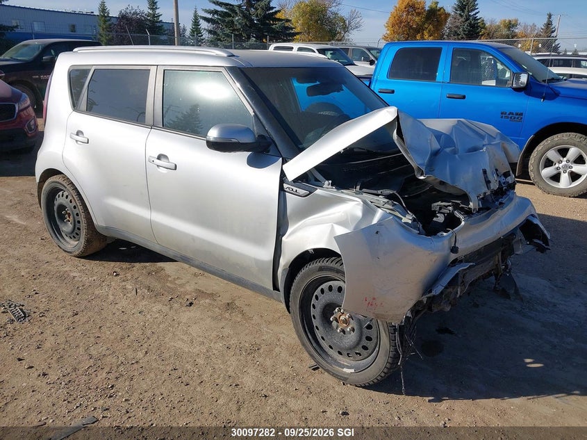 2015 Kia Soul !, Front, IAAI, VIN KNDJX3A56F7815606