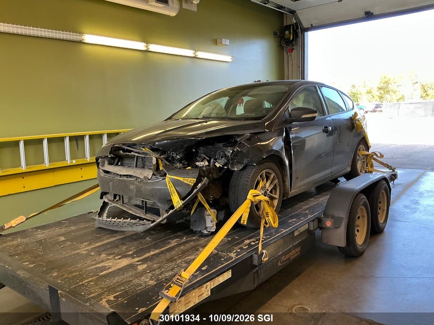 Vin: 1fadp3k21fl371291, lot: 20151614, ford focus se 20152