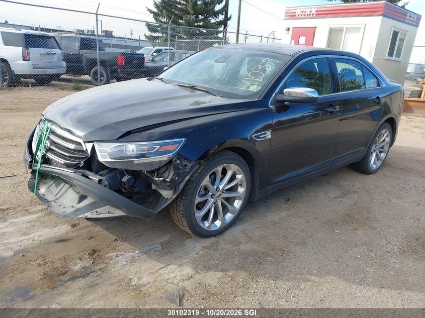 2018 Ford Taurus Limited, Front, IAAI, VIN 1FAHP2J85JG121037 — photo 2