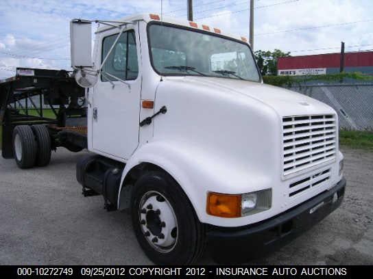 1999 INTERNATIONAL 4000 SERIES 4700