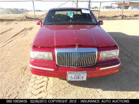 1995 Lincoln Town Car Executive VIN: 1LNLM81W3SY752746 Lot: 10939435