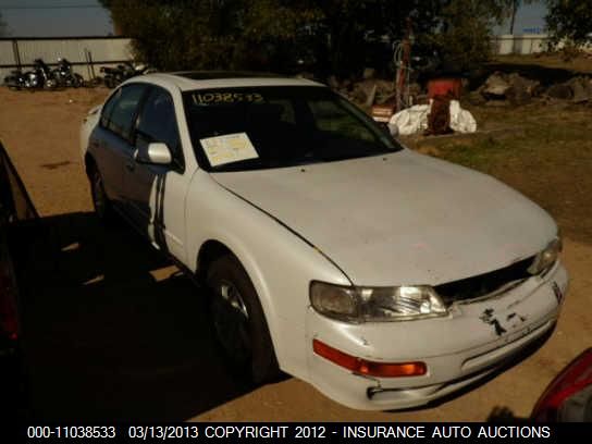 JN1CA21D1VT853801 1997 Nissan Maxima Gle/Gxe/Se