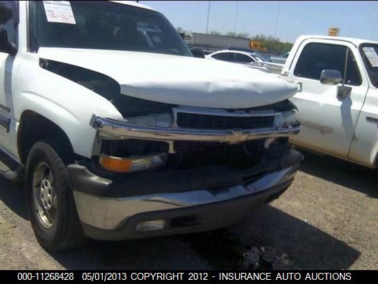 2000 Chevrolet Tahoe C1500 VIN: 1GNEC13T3YJ210422 Lot: 11268428