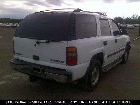 2000 Chevrolet Tahoe C1500 VIN: 1GNEC13T3YJ210422 Lot: 11268428