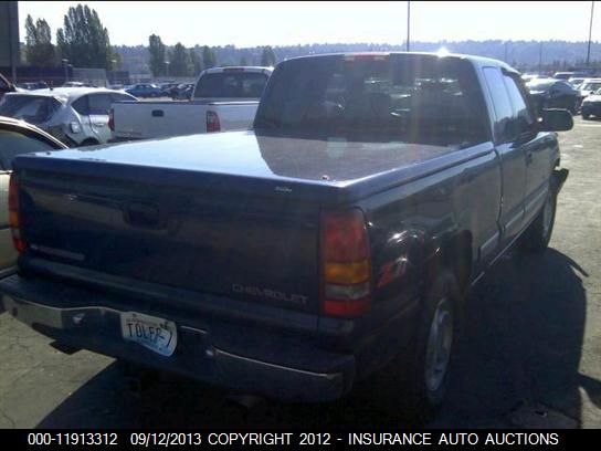 1999 Chevrolet Silverado K1500 VIN: 1GCEK19T1XE143135 Lot: 11913312