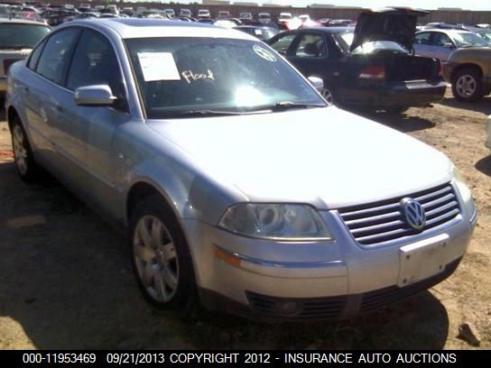 2002 Volkswagen Passat Glx 4Motion VIN: WVWTH63B82P171739 Lot: 11953469