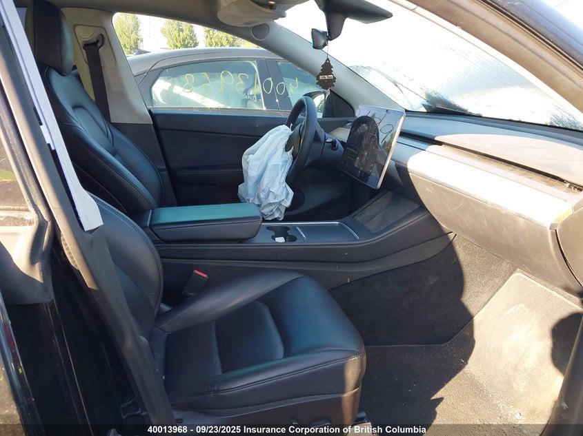 7SAYGDEE0NF312339 2022 TESLA MODEL Y photo no. 5
