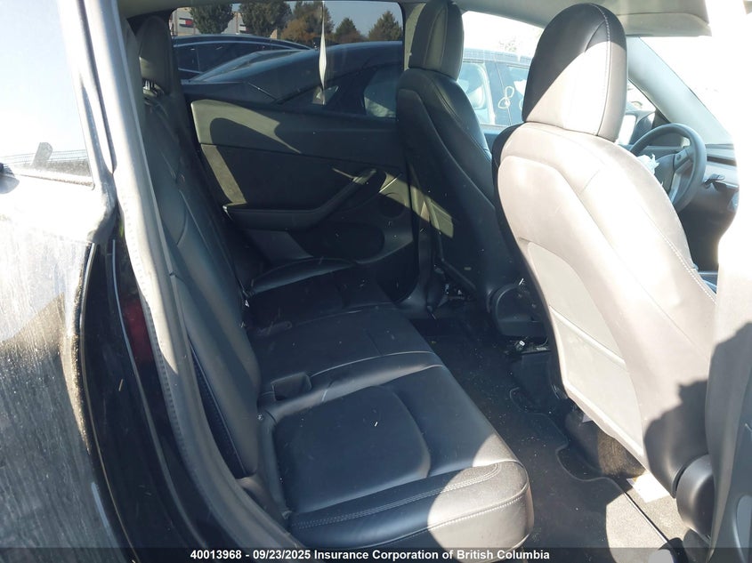 2022 Tesla Model Y VIN: 7SAYGDEE0NF312339 Lot: 40013968