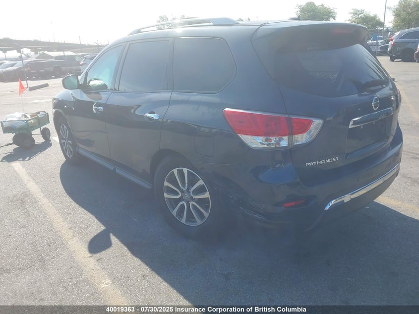 2015 Nissan Pathfinder S/Sv/Sl/Platinum VIN: 5N1AR2MM2FC667769 Lot: 40019363