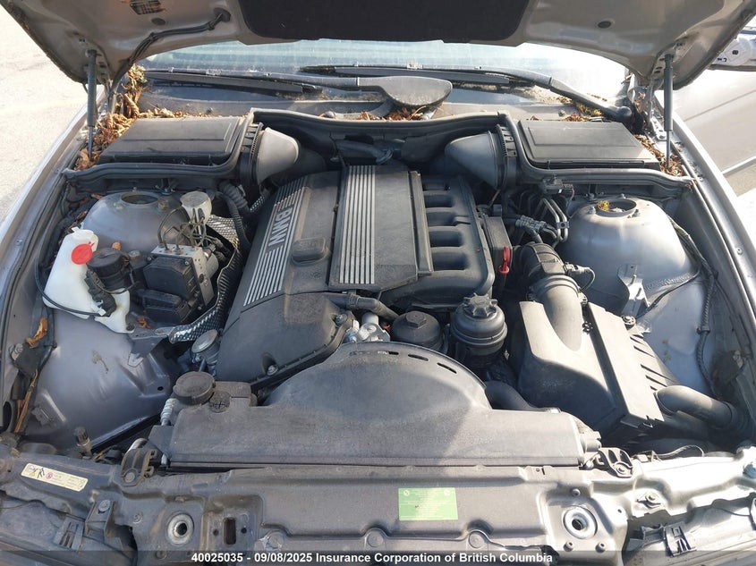 2000 BMW 528I VIN: WBADM6345YGV02218 Lot: 40025035